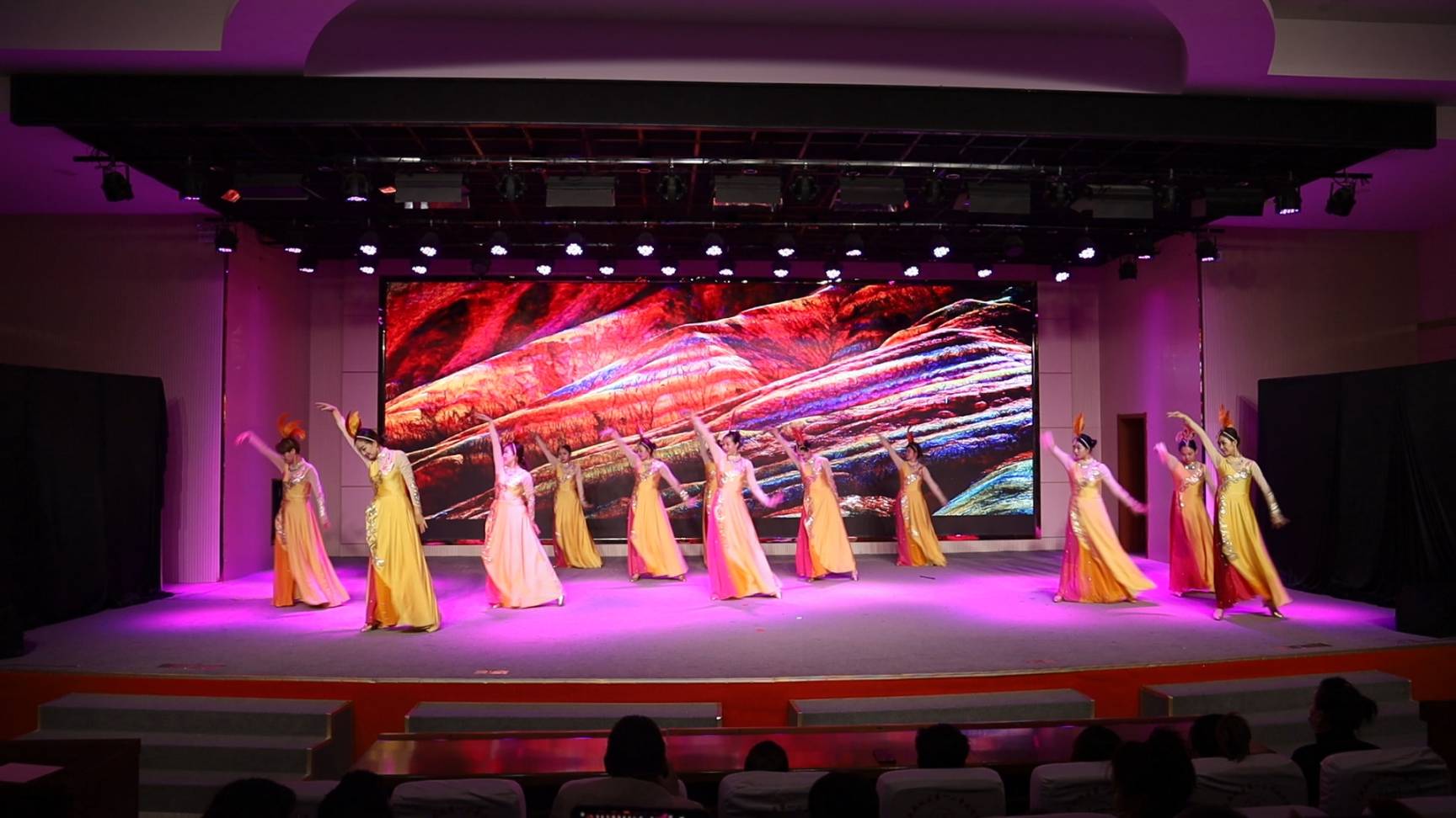 張掖市非遺舞臺劇《寶卷印象》在武威、金昌等市州上演